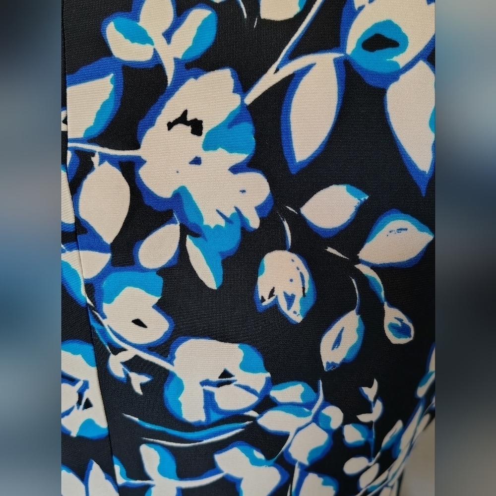 Evan  Picone Floral Faux Wrap Dress - Blue and Black Size 4P - Picture 3 of 11